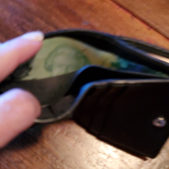 Genuine leather Coach wallet - Picture 6 of 6